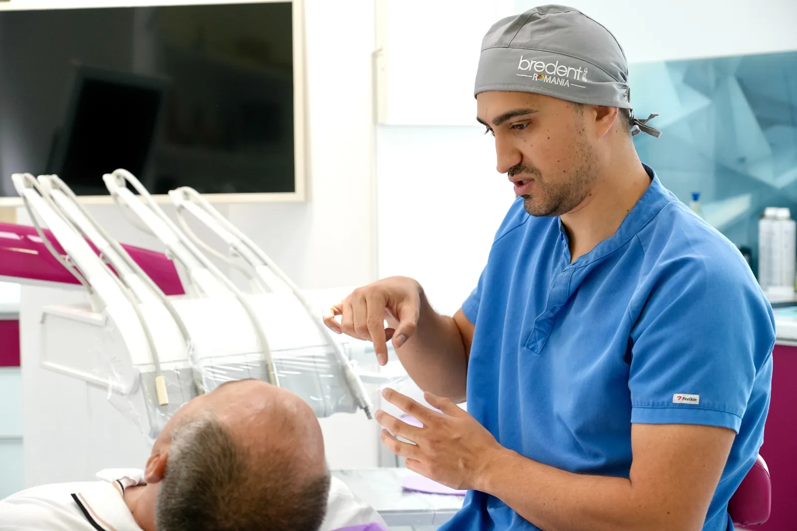 Dr. Cristian Cortea – chirurgie dento-alveolară la Alkaterra Dental Pitești